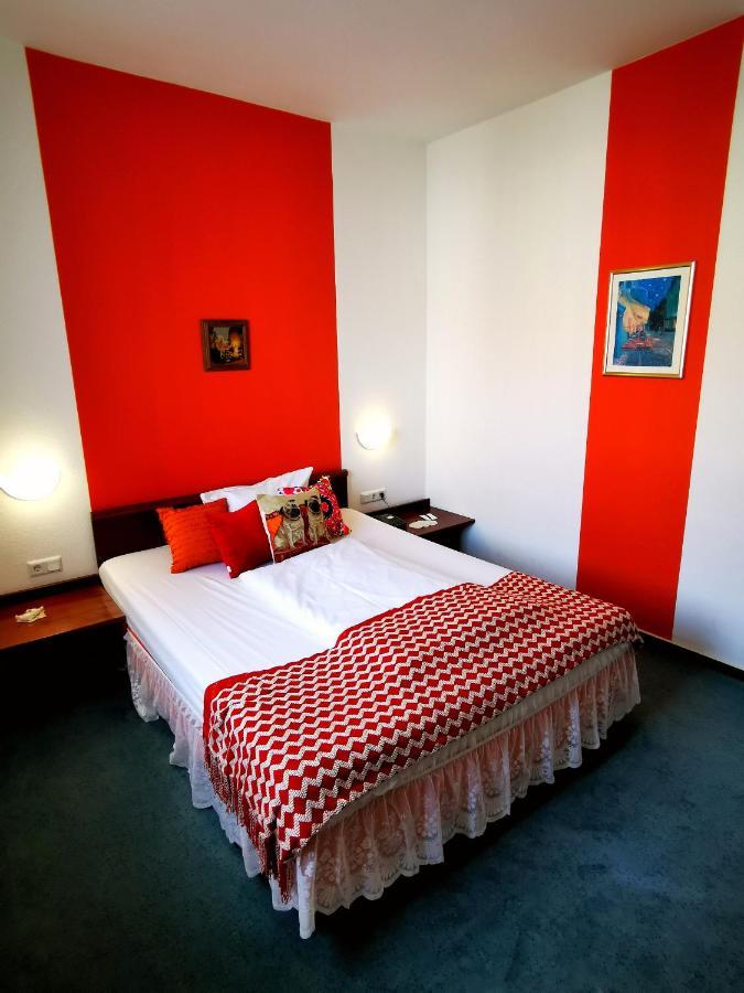 Tante Alma's Mannheimer 3*